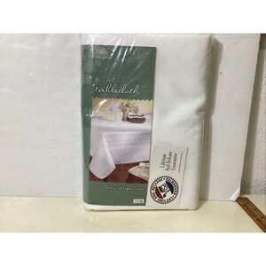 home trends tablecloth white 60”x102” oblong (NWT)